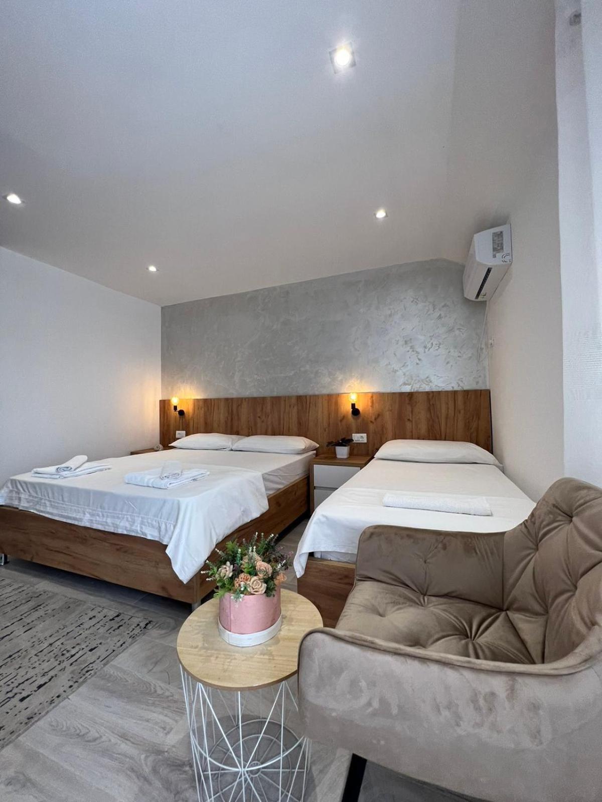 Apartments Hillside Ulcinj Esterno foto